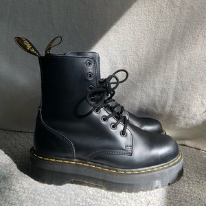 Platform Dr. Martens